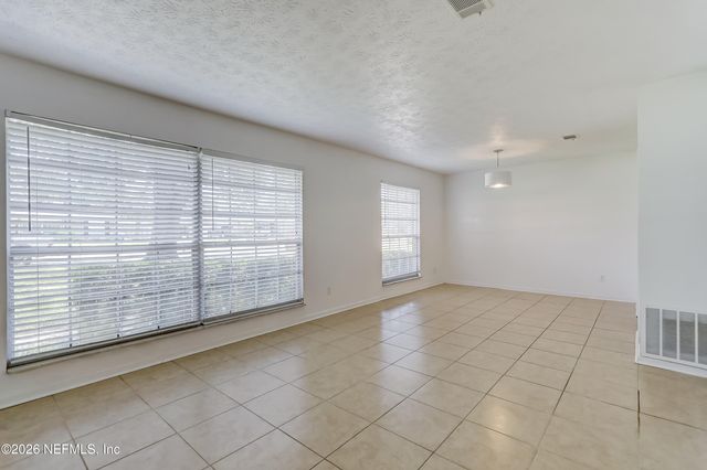 166 VANDERFORD Road W, Orange Park, FL 32073