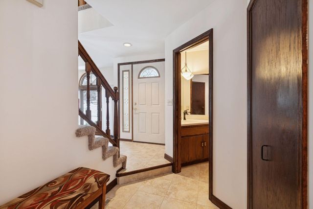 15637 91st Avenue N, Maple Grove, MN 55369