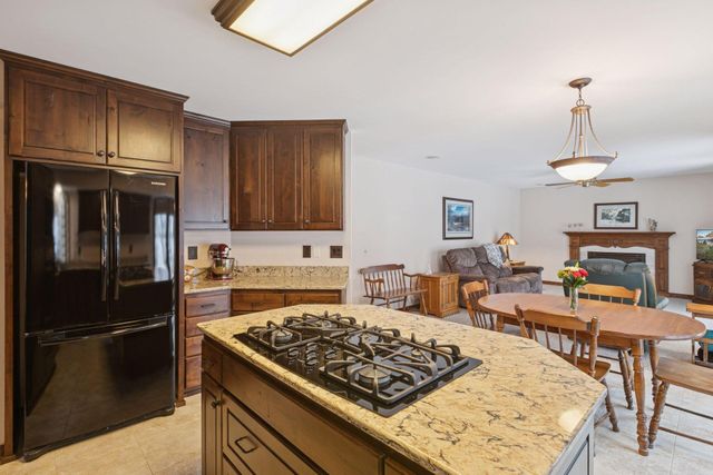 15637 91st Avenue N, Maple Grove, MN 55369