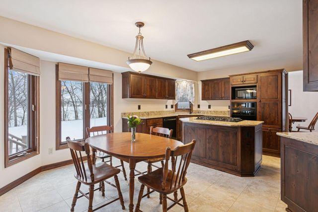 15637 91st Avenue N, Maple Grove, MN 55369