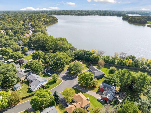 15637 91st Avenue N, Maple Grove, MN 55369