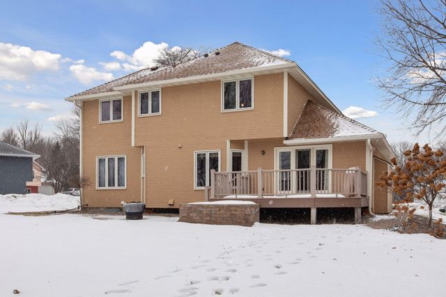 15637 91st Avenue N, Maple Grove, MN 55369