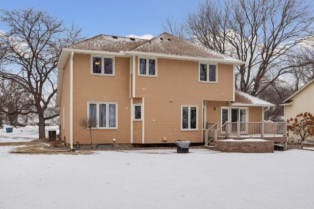 15637 91st Avenue N, Maple Grove, MN 55369