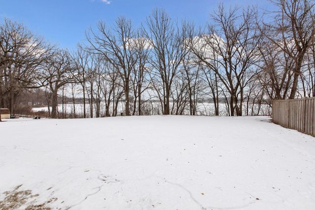 15637 91st Avenue N, Maple Grove, MN 55369