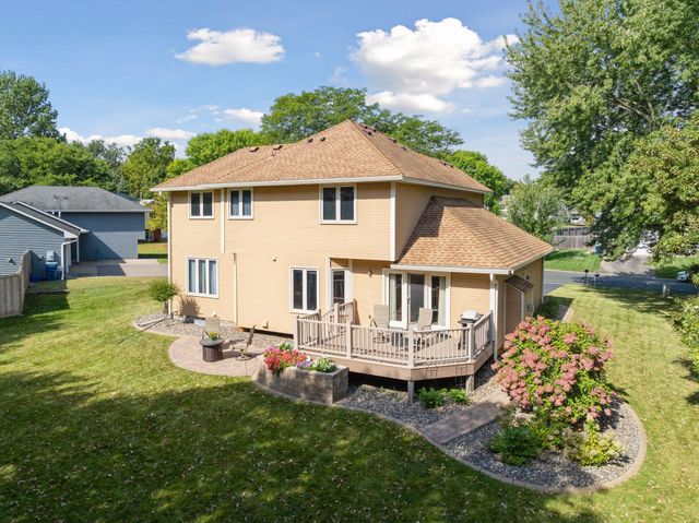 15637 91st Avenue N, Maple Grove, MN 55369