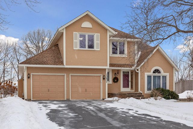 15637 91st Avenue N, Maple Grove, MN 55369