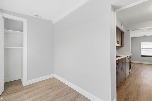 7211 32ND AVENUE N, St Petersburg, FL 33710