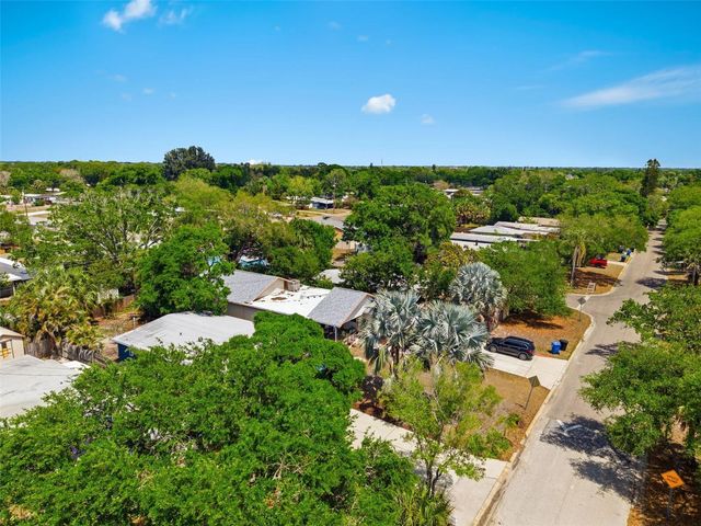 7211 32ND AVENUE N, St Petersburg, FL 33710