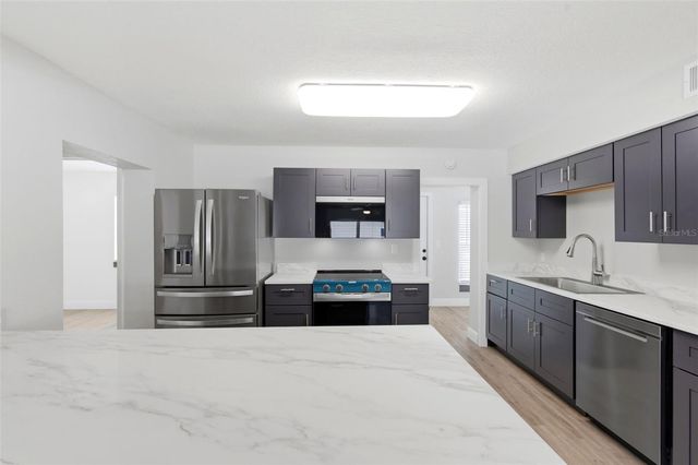 7211 32ND AVENUE N, St Petersburg, FL 33710