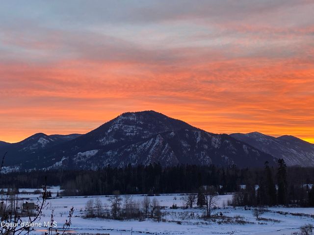 53465 ID-200, Clark Fork, ID 83811