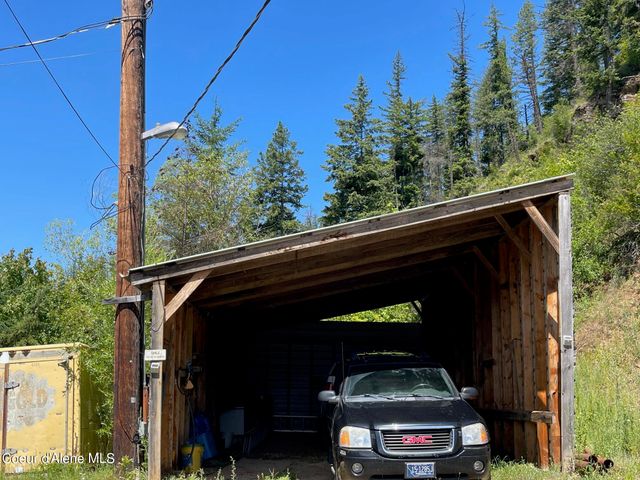 53465 ID-200, Clark Fork, ID 83811