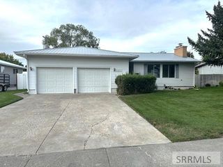 1613 Irving Street, Idaho Falls, ID 83401