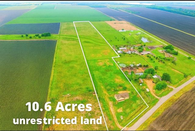 1040 Darst Road, Beasley, TX 77417