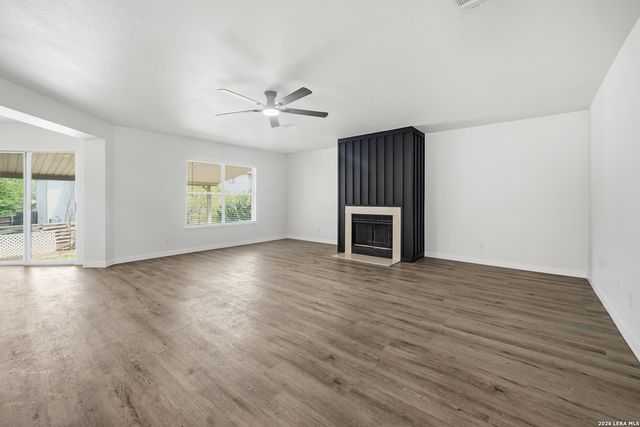 2704 ASHLEY MDW, Schertz, TX 78154