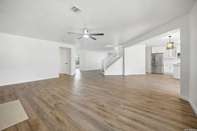 2704 ASHLEY MDW, Schertz, TX 78154