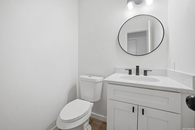 2704 ASHLEY MDW, Schertz, TX 78154