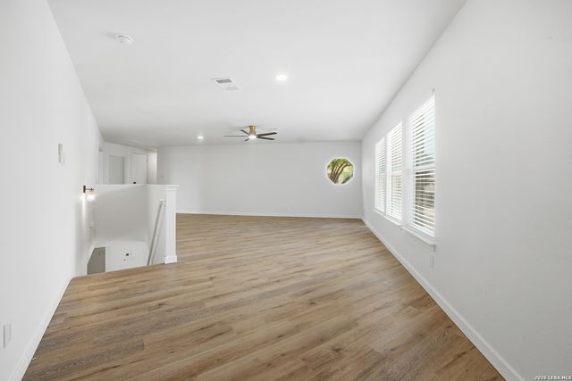 2704 ASHLEY MDW, Schertz, TX 78154