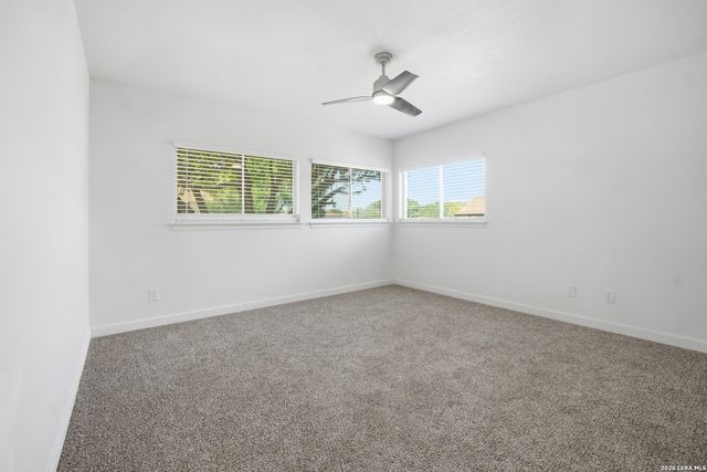 2704 ASHLEY MDW, Schertz, TX 78154