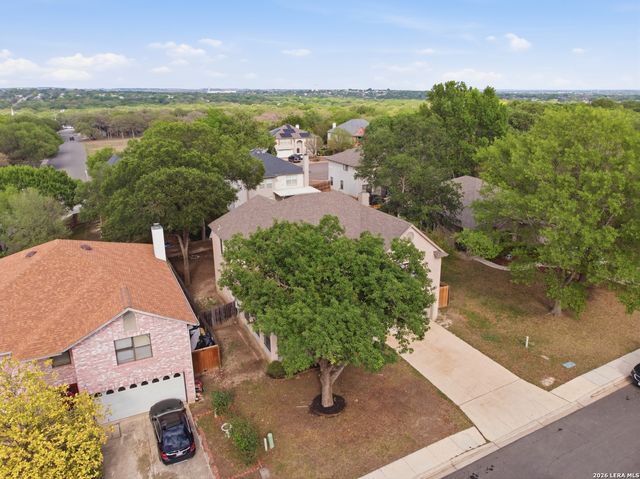 2704 ASHLEY MDW, Schertz, TX 78154