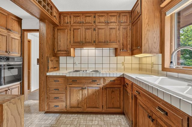 17991 Natchez Avenue, Prior Lake, MN 55372