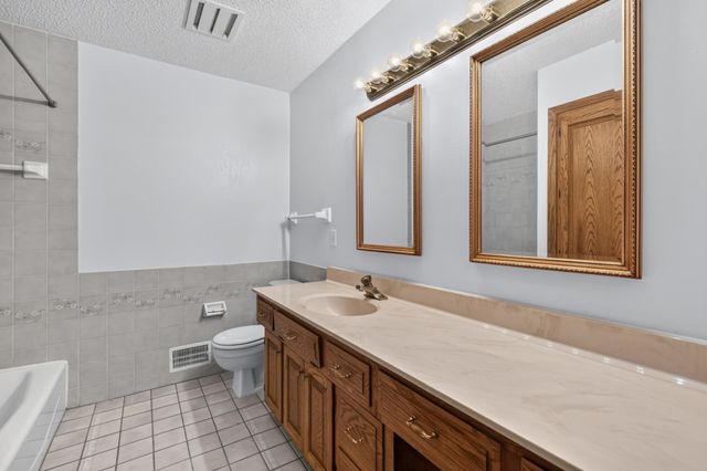 17991 Natchez Avenue, Prior Lake, MN 55372