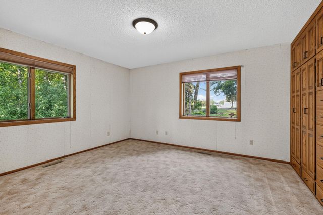 17991 Natchez Avenue, Prior Lake, MN 55372