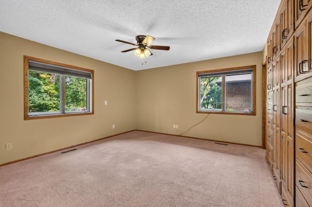 17991 Natchez Avenue, Prior Lake, MN 55372