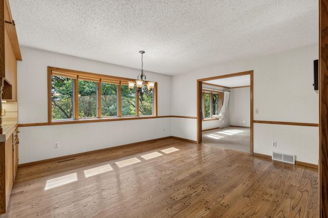 17991 Natchez Avenue, Prior Lake, MN 55372