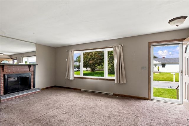 20 Wood Road, Middletown, RI 02842