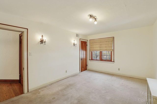 3736 Dogwood Lane, Cincinnati, OH 45213