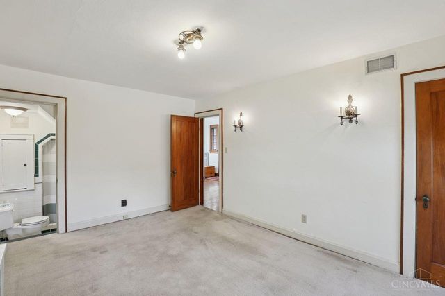 3736 Dogwood Lane, Cincinnati, OH 45213