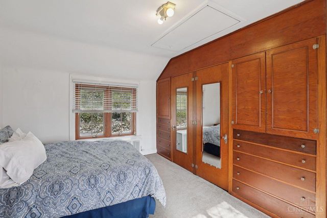 3736 Dogwood Lane, Cincinnati, OH 45213