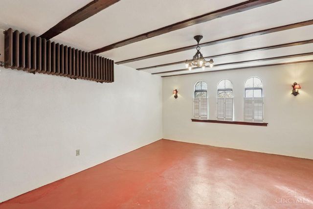 3736 Dogwood Lane, Cincinnati, OH 45213