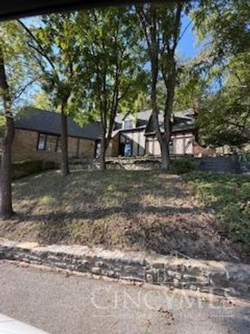 3736 Dogwood Lane, Cincinnati, OH 45213