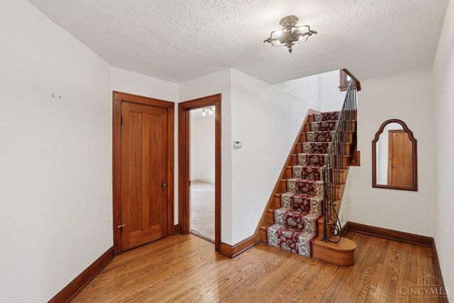 3736 Dogwood Lane, Cincinnati, OH 45213