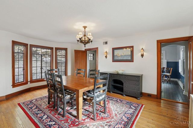 3736 Dogwood Lane, Cincinnati, OH 45213