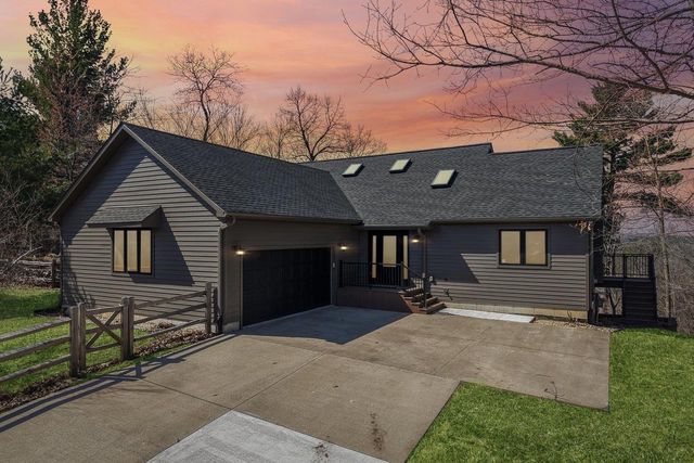 54 Lookout Ridge, Wisconsin Dells, WI 53965