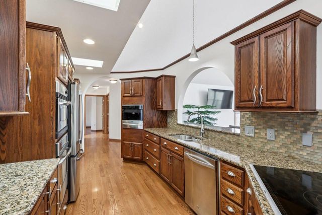 54 Lookout Ridge, Wisconsin Dells, WI 53965