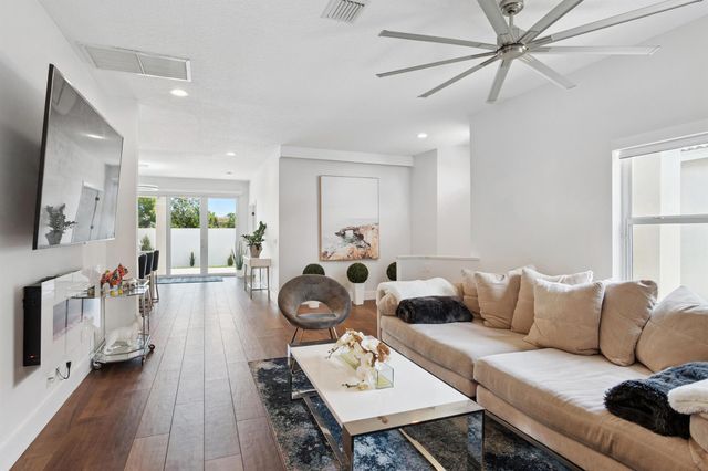 7110 NW Turtle Walk, Boca Raton, FL 33487