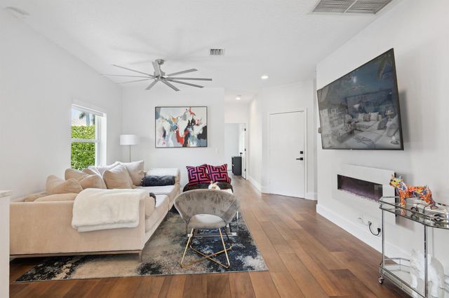 7110 NW Turtle Walk, Boca Raton, FL 33487