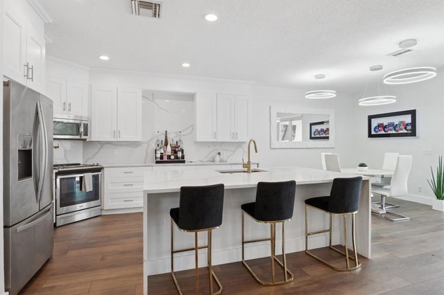 7110 NW Turtle Walk, Boca Raton, FL 33487