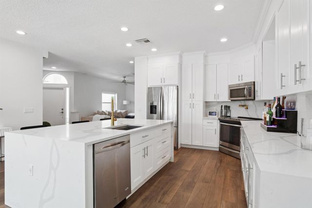 7110 NW Turtle Walk, Boca Raton, FL 33487