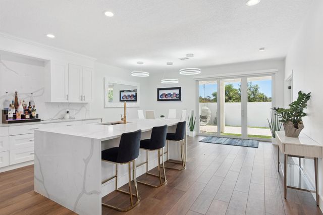 7110 NW Turtle Walk, Boca Raton, FL 33487