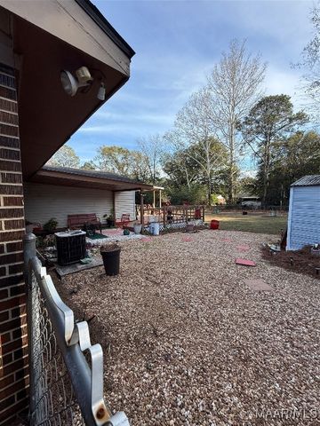 210 9th Avenue, Selma, AL 36701