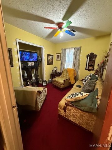 210 9th Avenue, Selma, AL 36701