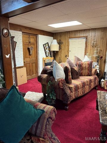 210 9th Avenue, Selma, AL 36701