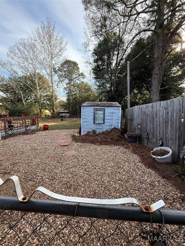 210 9th Avenue, Selma, AL 36701