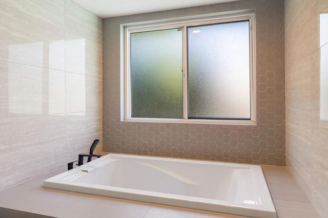 43911 La Carmela Drive, Palm Desert, CA 92211