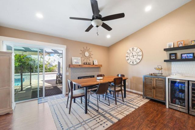 43911 La Carmela Drive, Palm Desert, CA 92211