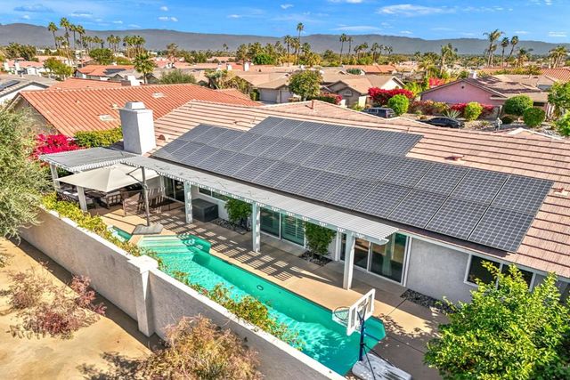 43911 La Carmela Drive, Palm Desert, CA 92211